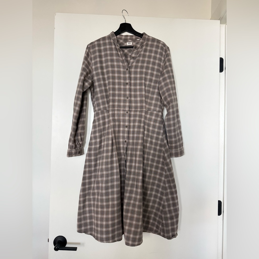 Uniqlo Gray Plaid Long Sleeve Dress